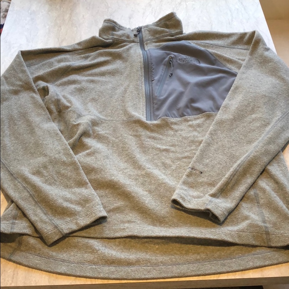 Men’s North Face Pull Over